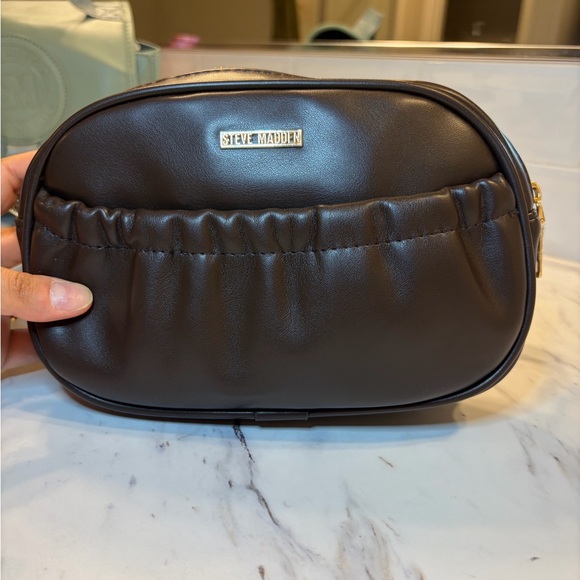 Steve Madden Handbags - NWT Steve Madden Dark Brown waist Bag for women.‎